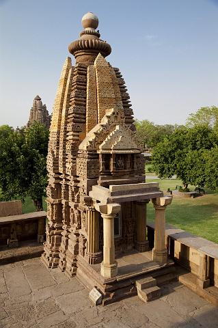 046 Khajuraho, Westelijk Tempelcomplex.jpg